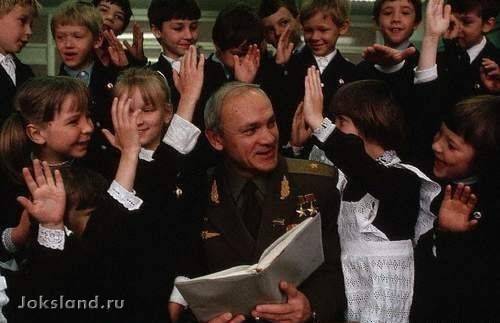 Рожденные в СССР - Трейлеры Рожденные в СССР - Трейлеры