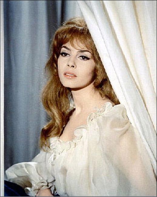 Фильм "Анжелика и король" (1965) - Трейлеры Фильм "Анжелика и король" (1965) - Трейлеры