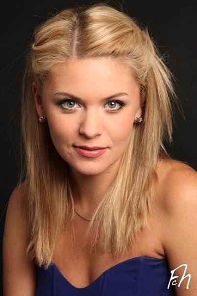 Анна Данькова, Антонова из сериала «След», устроила королевскую свадьбу - Актрисы