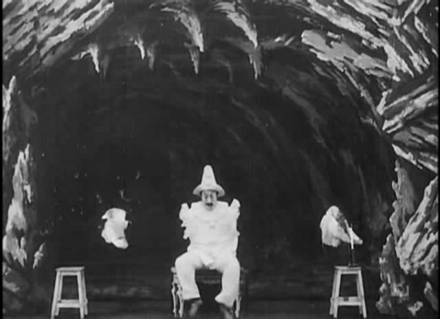 Необыкновенные иллюзии (1901) - Трейлеры Необыкновенные иллюзии (1901) - Трейлеры
