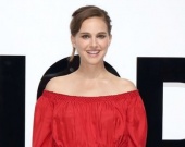 Натали Портман на фотоколле Dior for Love в Токио Натали Портман на фотоколле Dior for Love в Токио