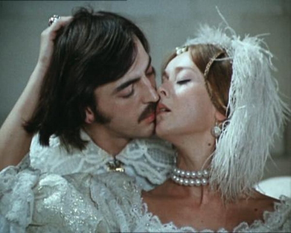Собака на сене ( 1977) - Трейлеры Собака на сене ( 1977) - Трейлеры