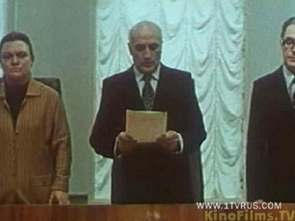 Фильм "Слово для защиты" (1976) - Трейлеры