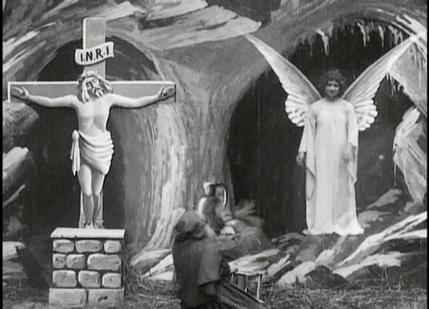 Искушение Святого Антония (1898) - Трейлеры Искушение Святого Антония (1898) - Трейлеры