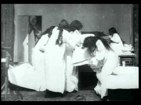 Школьницы (1897) - Трейлеры Школьницы (1897) - Трейлеры