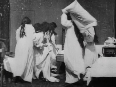 Школьницы (1897) - Трейлеры Школьницы (1897) - Трейлеры