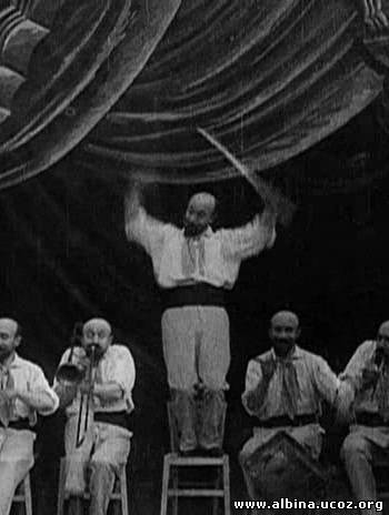 Человек-оркестр (1900) - Трейлеры Человек-оркестр (1900) - Трейлеры