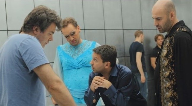 Быстрее, чем кролики (2013) - Трейлеры Быстрее, чем кролики (2013) - Трейлеры