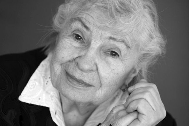 Елена Аросева - Биография