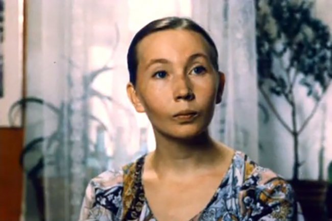 Людмила Дмитриева - Биография