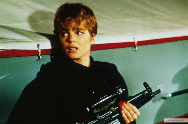 В осаде (1992) - Трейлеры