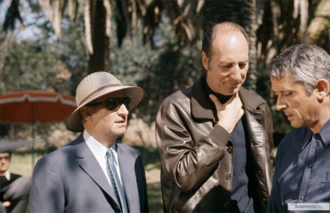 Жандарм на прогулке (1970) - Трейлеры