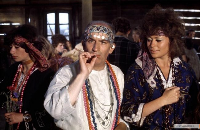Жандарм на прогулке (1970) - Трейлеры