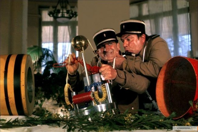 Жандарм на прогулке (1970) - Трейлеры