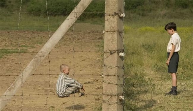 Мальчик в полосатой пижаме - Трейлеры