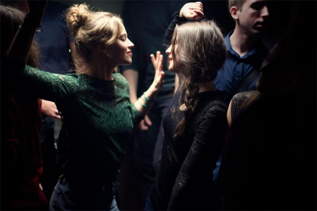 Я дышу / Respire (2014) - Трейлеры