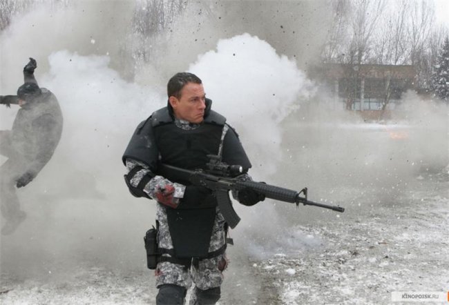 Универсальный солдат 3: Возрождение (2009) - Трейлеры
