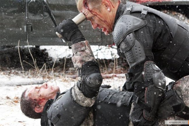 Универсальный солдат 3: Возрождение (2009) - Трейлеры
