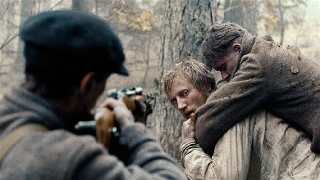 Фильм "В тумане" (2012) - Трейлеры
