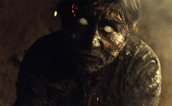 Мы всё ещё здесь / We Are Still Here (2015) - Трейлеры