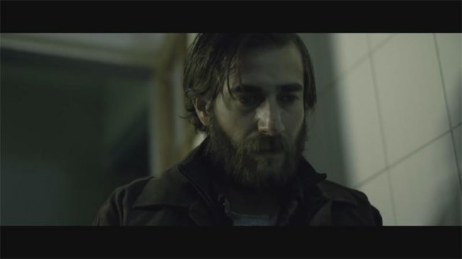 Незнакомец / The Stranger (2014) - Трейлеры