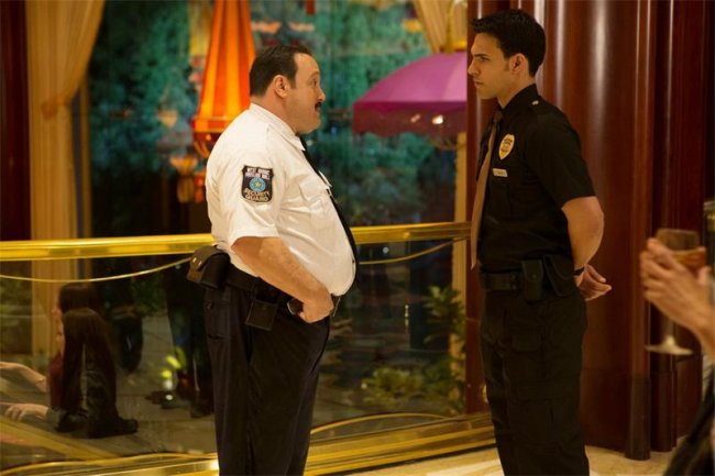 Толстяк против всех / Шопо-коп 2 / Paul Blart: Mall Cop 2 (2015) - Трейлеры