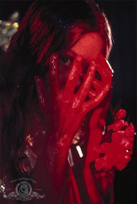 «Кэрри» (англ. Carrie) - Трейлеры