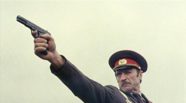 Двойной обгон (1984) - Трейлеры