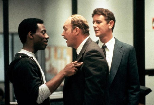«Полицейский из Беверли-Хиллз 3», фильм, 1994 г. - Трейлеры