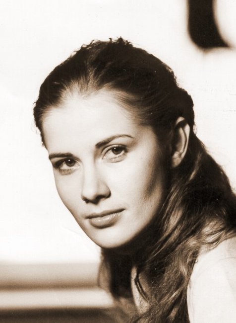 Ирина Линдт - Биографии