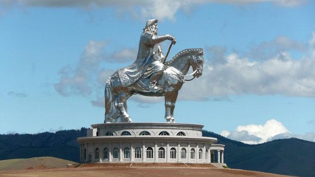 Чингис-Хан (примерно 1167-1227) - Биографии