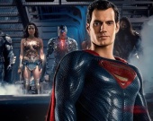 Warner Bros потеряет из-за усов Супермена миллионы Warner Bros потеряет из-за усов Супермена миллионы