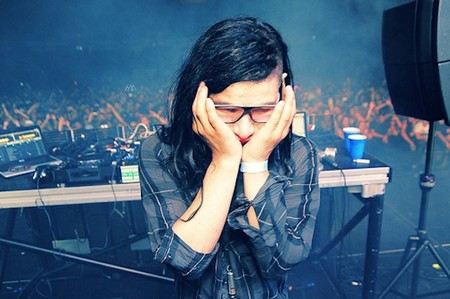 Скриллекс (Skrillex) или Сонни Джон Мур, ошибочно Скрилекс, биография и фото 2017 - Режиссеры. Скриллекс (Skrillex) или Сонни Джон Мур, ошибочно Скрилекс, биография и фото 2017 - Режиссеры.