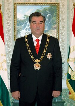 Биография Эмомали Рахмона - Режиссеры.