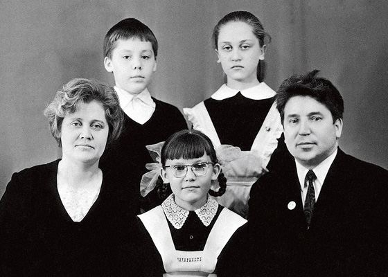 Биография Елены Малышевой - Режиссеры. Биография Елены Малышевой - Режиссеры.