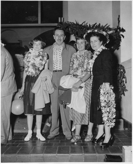 Уолт Дисней (Walt Disney ) биография, фото, его мультики и жена - Режиссеры.