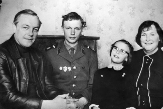 Биография Кирилла Лаврова - Российские актеры.