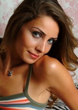 Биография Нур Айсан - Иностранные актеры.