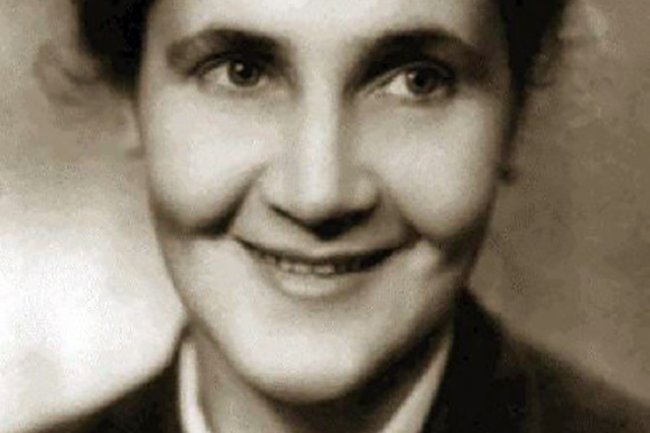 Вера Кузнецова - Биография