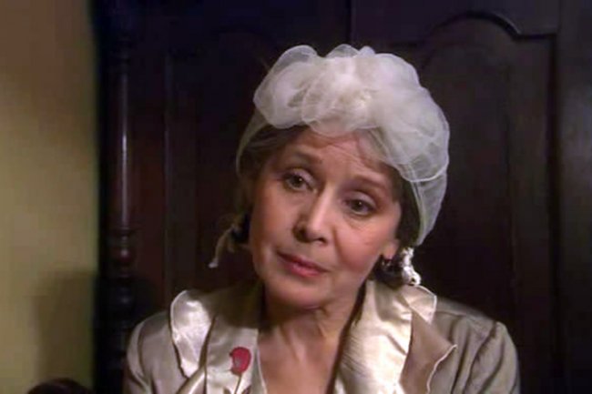 Елена Прудникова - Биография