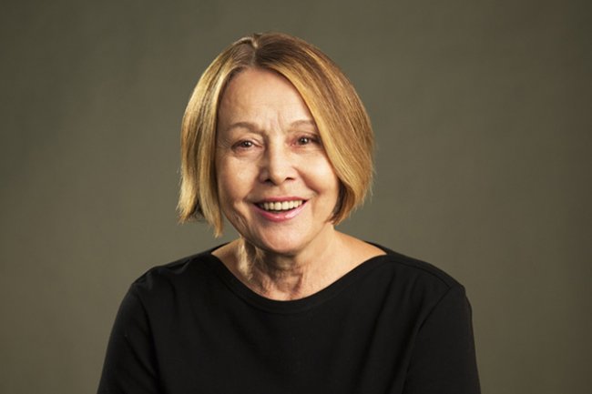 Елена Прудникова - Биография