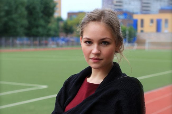 Арина Жаркова - Биография