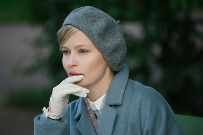 Юлия Пересильд сыграет провинциальную учительницу в сериале Дмитрия Светозарова