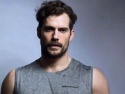 Генри Кавилл снялся в фотосессии для декабрьского Men's Health