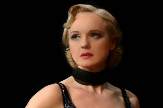 Елена Сотникова - Биография