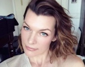 Милла Йовович огорчила уставшим видом