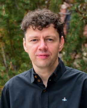 Кристиан Фридель — биография, личная жизнь, фото, новости, немецкий актер, «Зона интересов», театр 2025 - 24СМИ - Биография