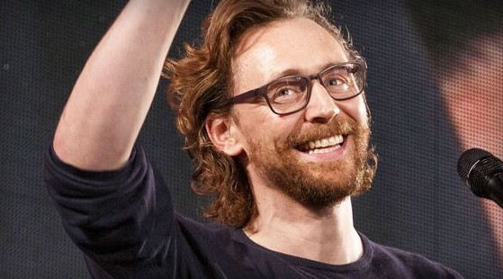 Том Хиддлстон назвал 4 любимых фильма (#2 не угадал бы в жизни) - Новости кино
