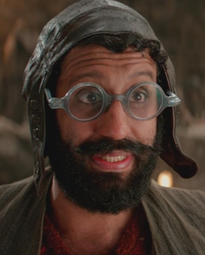 Адиль Ахтар — биография, личная жизнь, фото, новости, британский актер, национальность, «По кладбищенской дороге» 2025 - 24СМИ - Биография