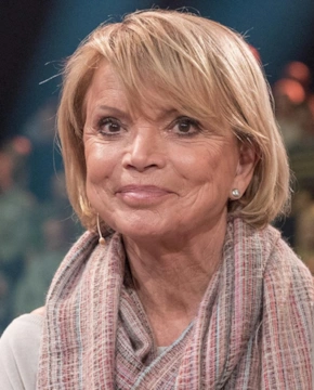 Уши Глас — биография, личная жизнь, фото, новости, немецкая актриса, в молодости, отец, произраильская активистка 2025 - 24СМИ - Биография